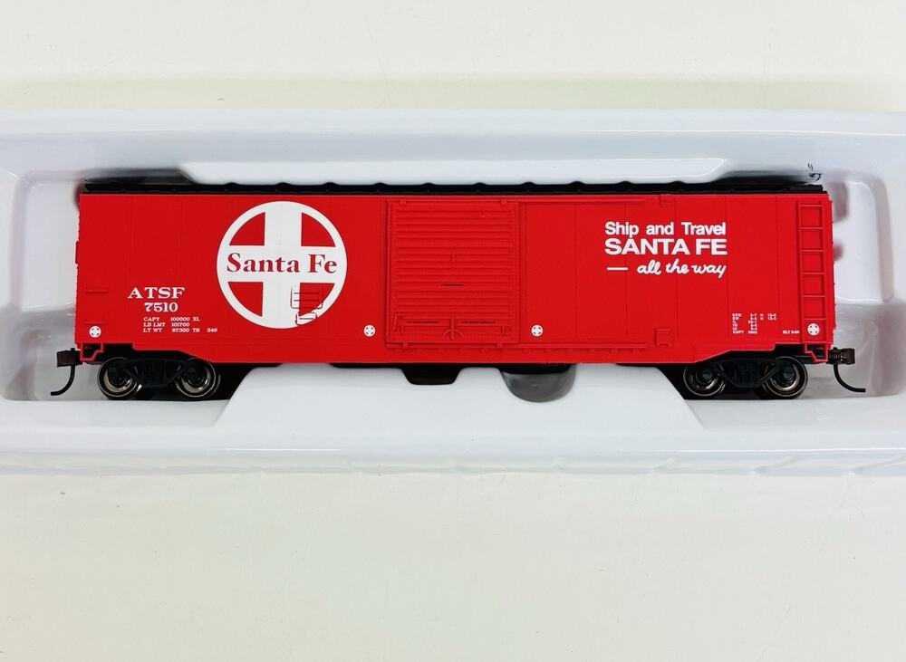 Bachmann Silver HO Santa Fe 50' Sliding Door Box Car 19406 New